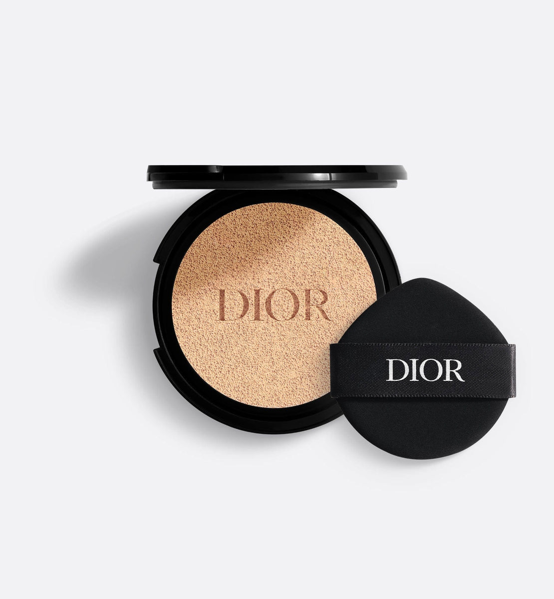 Dior cushion store foundation