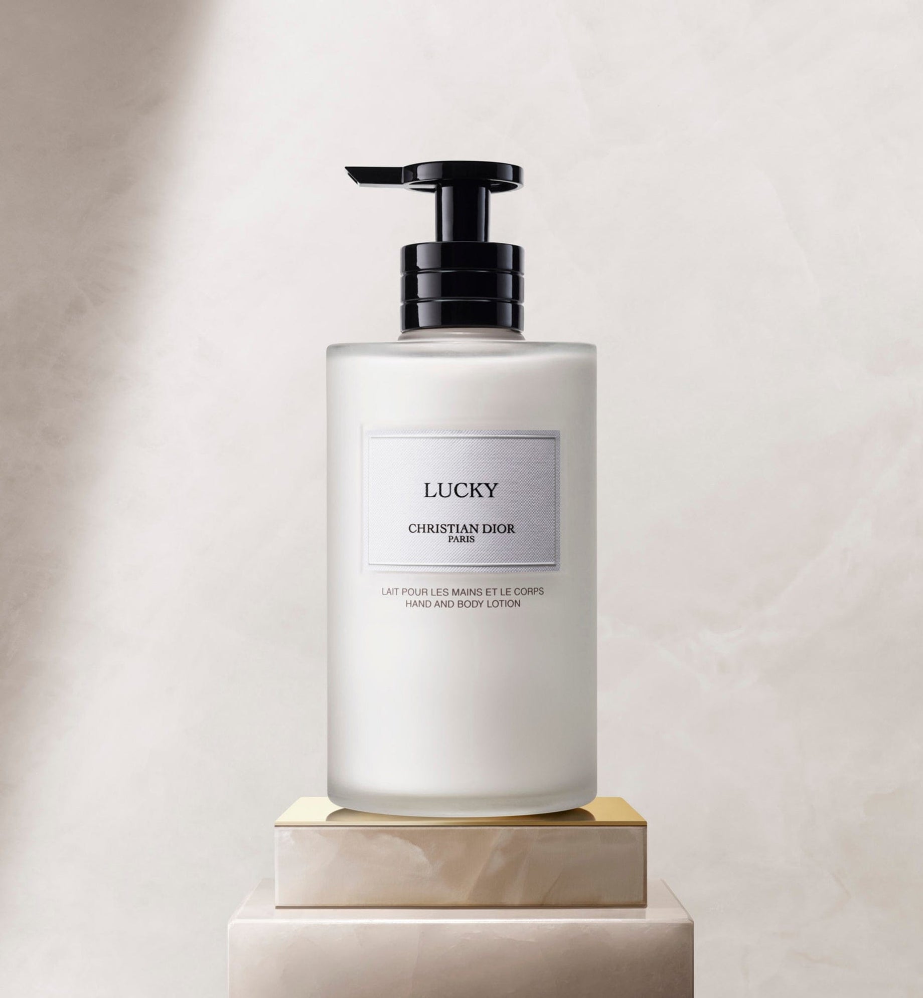 LUCKY HYDRATING BODY LOTION